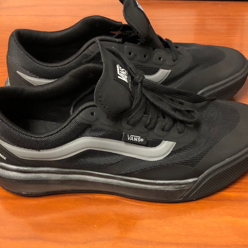 Unisex Vans UltraRange 2.0 Low-Top shoes Women’s Sz 8 Mens Sz 6.5 - Picture 3 of 7